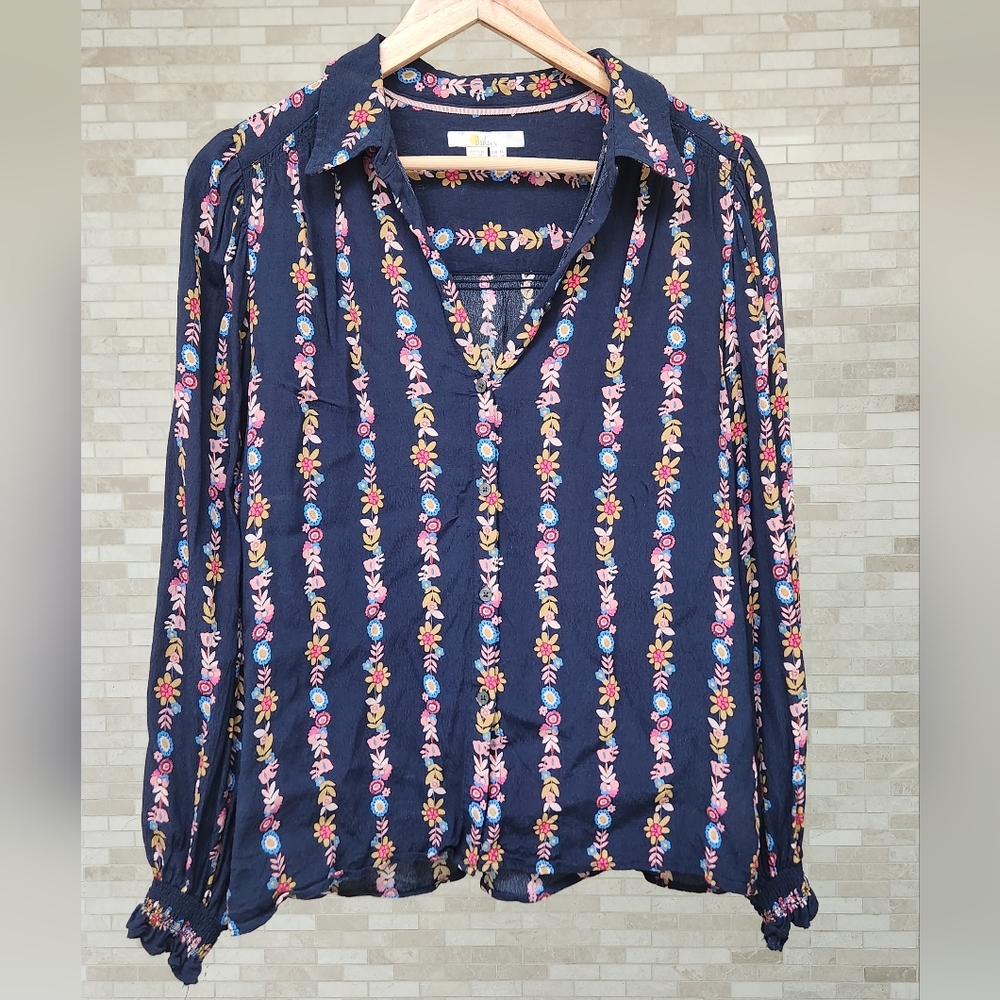 Women's Navy Floral Button-Front Blouse